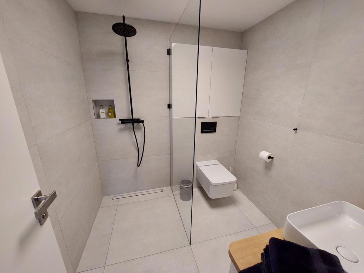 Crystal Studio كوتنا هورا المظهر الخارجي الصورة
